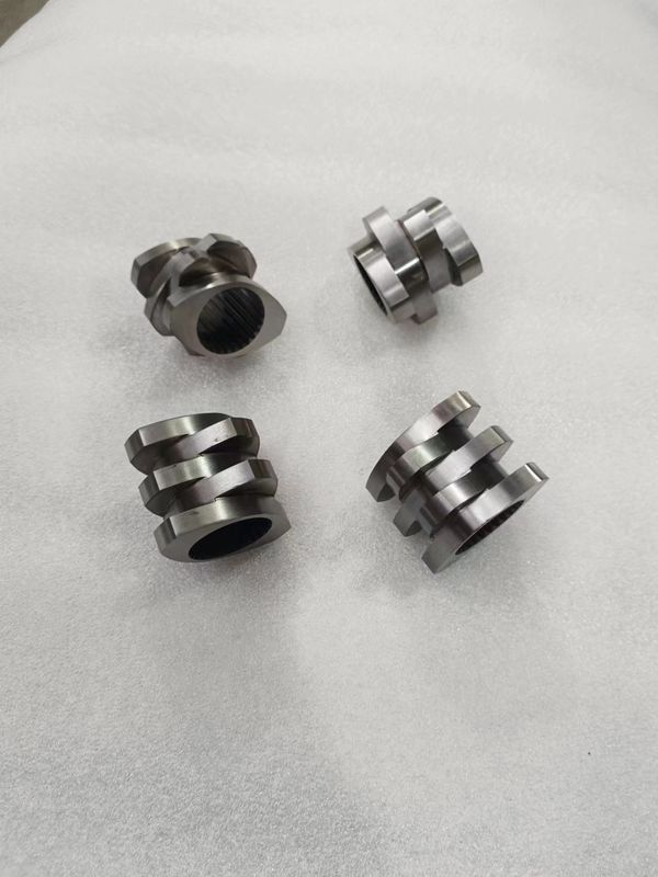 संक्षारण प्रतिरोधी ट्विन स्क्रू एक्सट्रूडर मशीन उच्च मिश्रण के लिए घुमावदार ब्लॉक