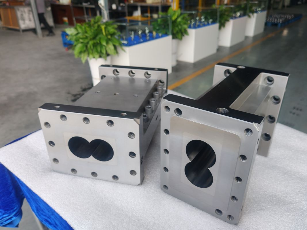 पीपी पीवीसी पीए पीई ट्विन स्क्रू एक्सट्रूडर के लिए धातु रंग में पहनने के लिए प्रतिरोधी कॉम्बी बैरल गर्म बिक्री