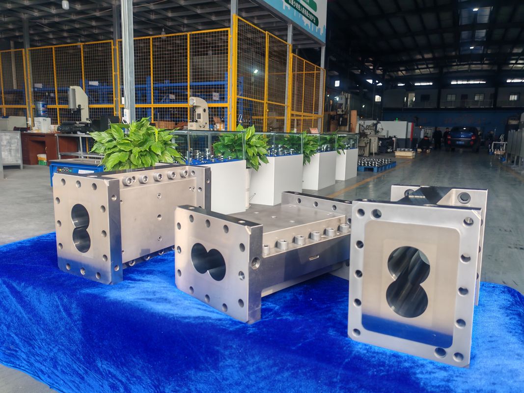 प्लास्टिक एक्सट्रूज़न लाइन में ट्विन स्क्रू एक्सट्रूडर मशीन के लिए अनुकूलित सीटीई 75 बैरल