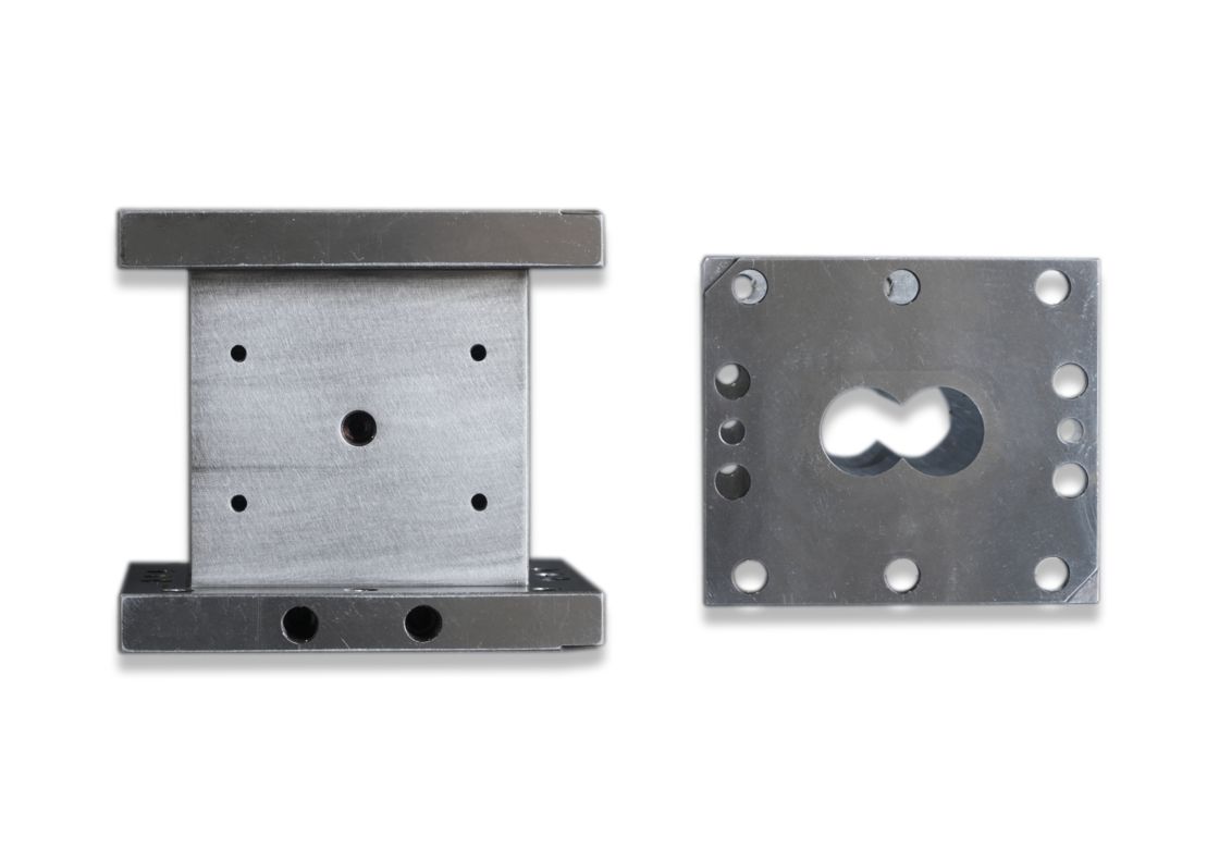 कॉपीरियन बेर्सटॉर्फ कीया Jsw एक्सट्रूडर स्पेयर पार्ट्स-बैरल स्क्रू तत्व शाफ्ट मिश्र धातु और आवश्यकता के अनुसार अनुकूलित